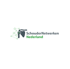 Groen en zwart logo van Schoudernetwerken Nederland